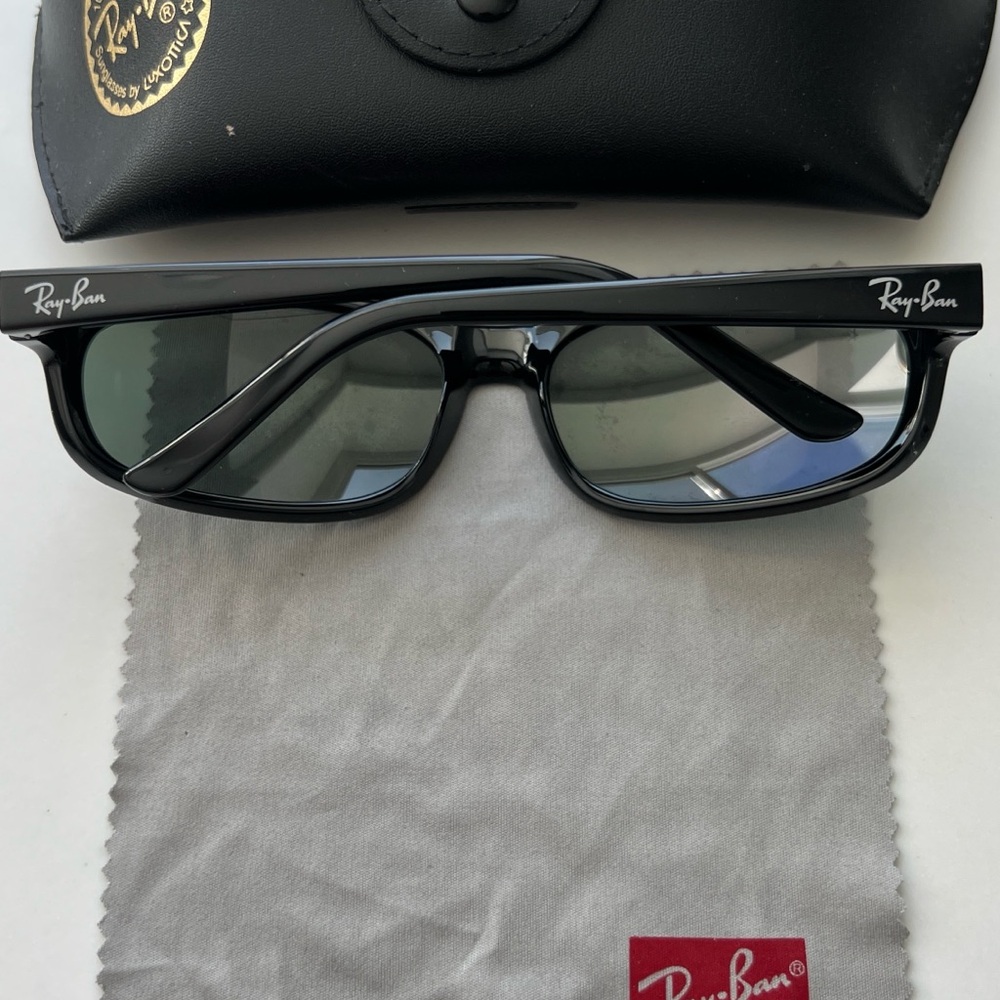 Ray-Ban Glossy Black Sunglasses - Picture 5 of 9